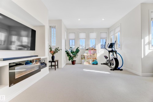 2677 Anderson Crescent, Edmonton, AB - Indoor