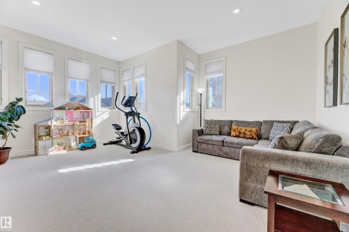 2677 Anderson Crescent, Edmonton, AB - Indoor