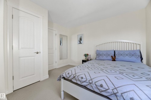 2677 Anderson Crescent, Edmonton, AB - Indoor Photo Showing Bedroom