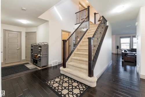 5414 Bonaventure Avenue, Edmonton, AB - Indoor Photo Showing Other Room