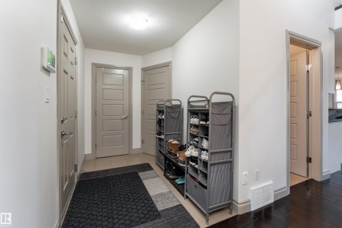 5414 Bonaventure Avenue, Edmonton, AB - Indoor Photo Showing Other Room