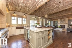 636 HOWATT Drive  Edmonton, AUTREOTHER Y6W 2T7