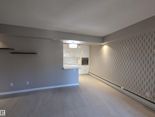 105 10140 115 Street, Edmonton, AB - Indoor Photo Showing Other Room