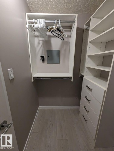 105 10140 115 Street, Edmonton, AB - Indoor With Storage