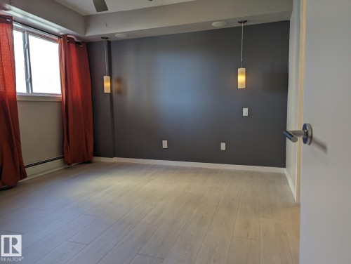 105 10140 115 Street, Edmonton, AB - Indoor Photo Showing Other Room