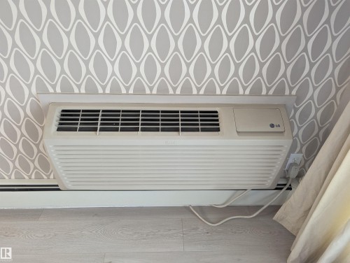 105 10140 115 Street, Edmonton, AB -  Photo Showing Other Room