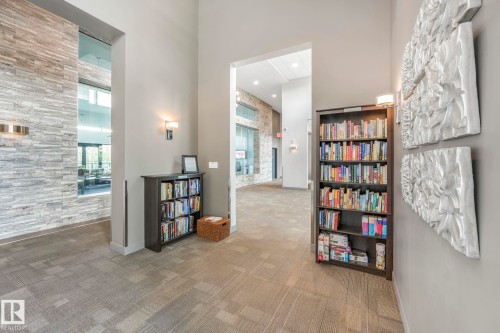 814 200 Bellerose Drive, St. Albert, AB - Indoor Photo Showing Other Room