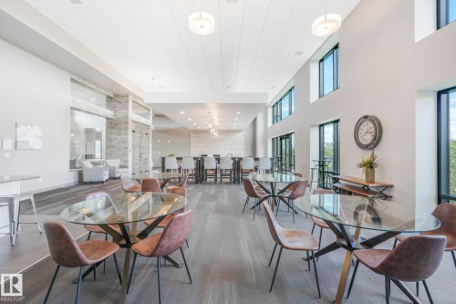 814 200 Bellerose Drive, St. Albert, AB - Indoor Photo Showing Dining Room