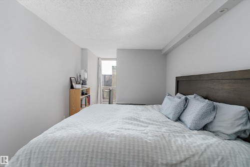 404 10149 Saskatchewan Drive, Edmonton, AB - Indoor Photo Showing Bedroom