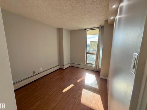 404 10149 Saskatchewan Drive, Edmonton, AB - Indoor Photo Showing Other Room