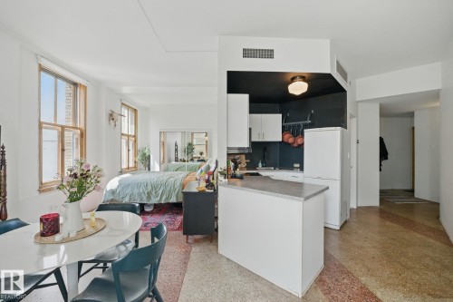 703 10134 100 Street, Edmonton, AB - Indoor Photo Showing Dining Room