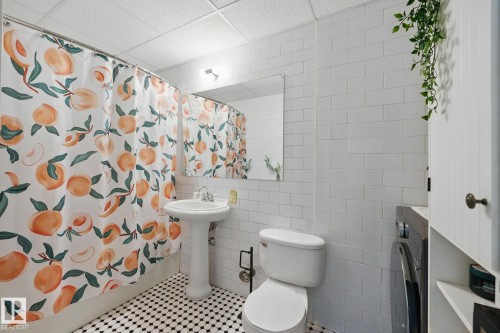 703 10134 100 Street, Edmonton, AB - Indoor Photo Showing Bathroom