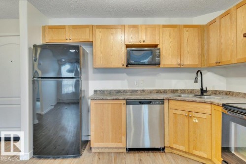 5103 7335 South Terwillegar Drive, Edmonton, AB - Indoor Photo Showing Kitchen