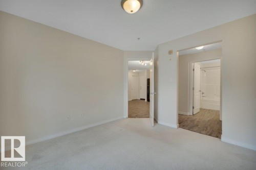 5103 7335 South Terwillegar Drive, Edmonton, AB - Indoor Photo Showing Other Room