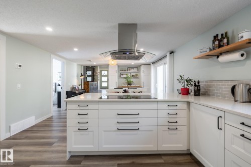 22355 Hwy 623, Rural Leduc County, AB - Indoor Photo Showing Kitchen