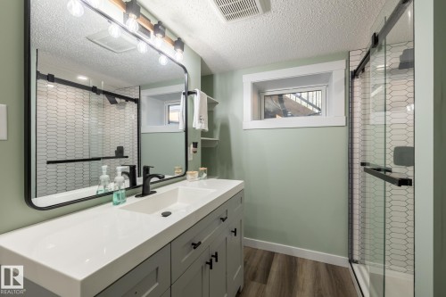 22355 Hwy 623, Rural Leduc County, AB - Indoor Photo Showing Bathroom