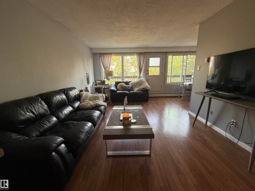 207 7815 159 Street, Edmonton, AB - Indoor Photo Showing Living Room