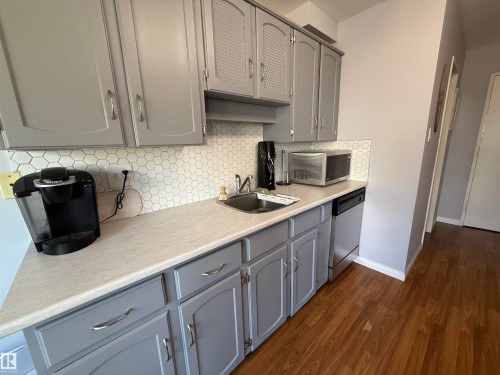207 7815 159 Street, Edmonton, AB - Indoor Photo Showing Kitchen