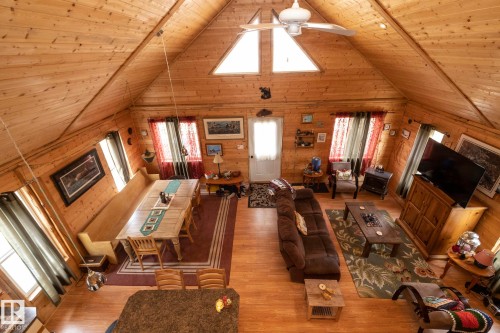 260 465015 Range Road 63A, Rural Wetaskiwin County, AB - Indoor With Fireplace