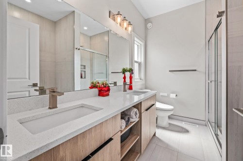 5225 55 55St, Wabamun, AB - Indoor Photo Showing Bathroom