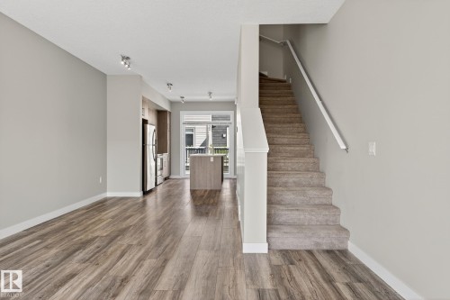 1091 Gault Boulevard, Edmonton, AB - Indoor Photo Showing Other Room