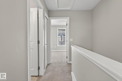 1091 Gault Boulevard, Edmonton, AB - Indoor Photo Showing Other Room