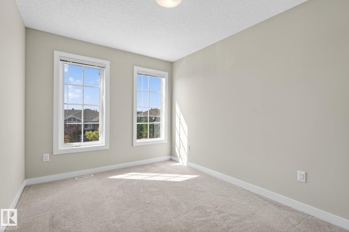 1091 Gault Boulevard, Edmonton, AB - Indoor Photo Showing Other Room