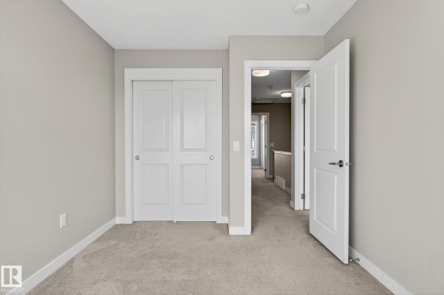 1091 Gault Boulevard, Edmonton, AB - Indoor