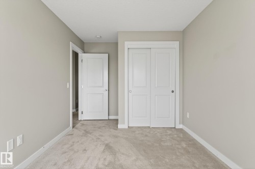 1091 Gault Boulevard, Edmonton, AB - Indoor Photo Showing Other Room