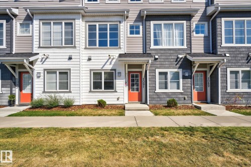1091 Gault Boulevard, Edmonton, AB - Outdoor With Facade