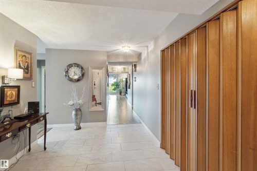 305 8707 107 Street, Edmonton, AB - Indoor Photo Showing Other Room