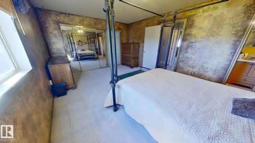 2927 30 Street, Edmonton, AB - Indoor