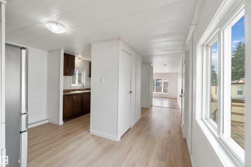 215 305 Calahoo Road, Spruce Grove, AB - Indoor Photo Showing Other Room