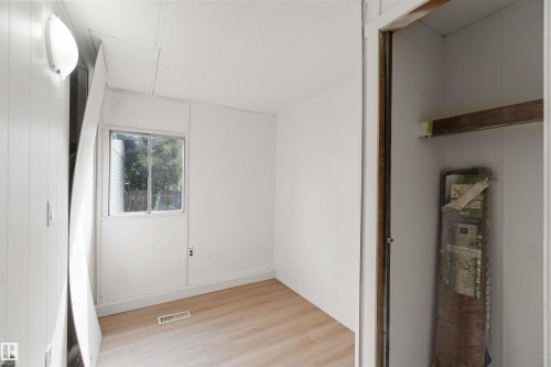 215 305 Calahoo Road, Spruce Grove, AB - Indoor Photo Showing Other Room