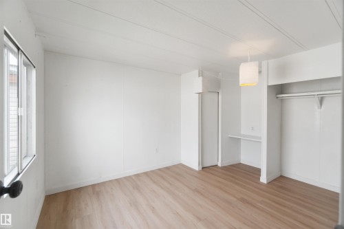 215 305 Calahoo Road, Spruce Grove, AB - Indoor Photo Showing Other Room