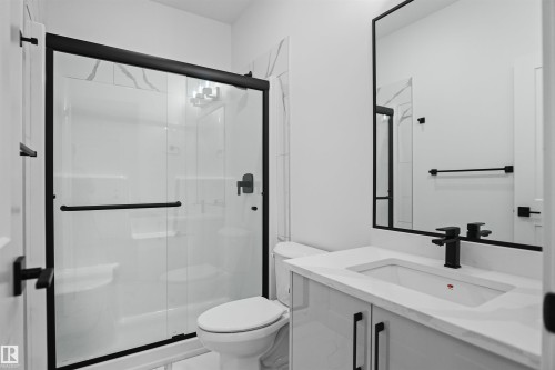 3620 6 Street, Edmonton, AB - Indoor Photo Showing Bathroom