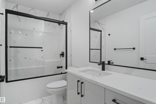 3620 6 Street, Edmonton, AB - Indoor Photo Showing Bathroom