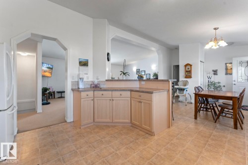 3808 2Nd Street, Mallaig, AB - Indoor Photo Showing Dining Room