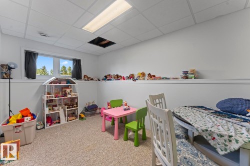 3808 2Nd Street, Mallaig, AB - Indoor