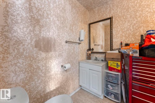 3808 2Nd Street, Mallaig, AB - Indoor Photo Showing Bathroom