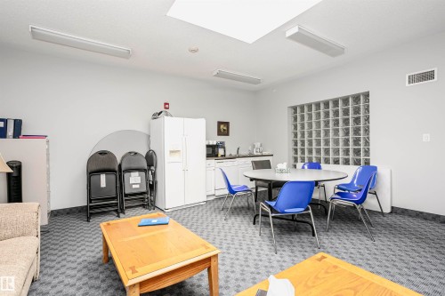 112 260 Sturgeon Road, St. Albert, AB - Indoor Photo Showing Other Room