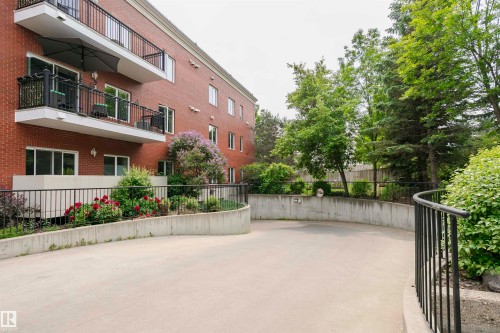 112 260 Sturgeon Road, St. Albert, AB - Outdoor