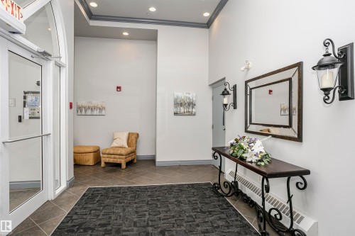 112 260 Sturgeon Road, St. Albert, AB - Indoor Photo Showing Other Room