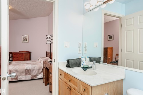 112 260 Sturgeon Road, St. Albert, AB - Indoor Photo Showing Bathroom