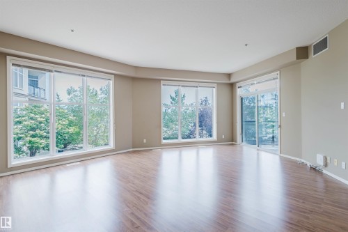 223 4831 104A Street, Edmonton, AB - Indoor Photo Showing Other Room