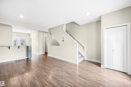 102 804 Welsh Drive, Edmonton, AB - Indoor Photo Showing Other Room
