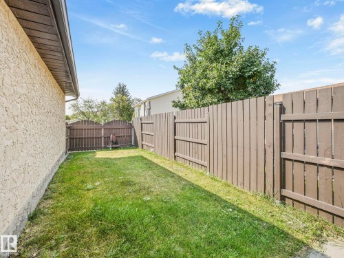16812 95 Street, Edmonton, AB - Outdoor