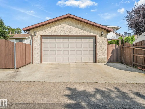 16812 95 Street, Edmonton, AB - Outdoor With Exterior