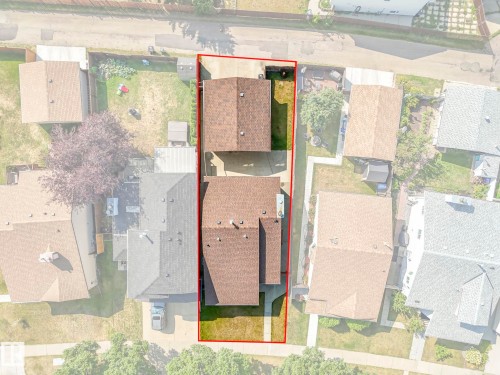 16812 95 Street, Edmonton, AB - 