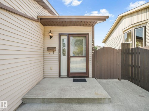 16812 95 Street, Edmonton, AB - Outdoor With Exterior